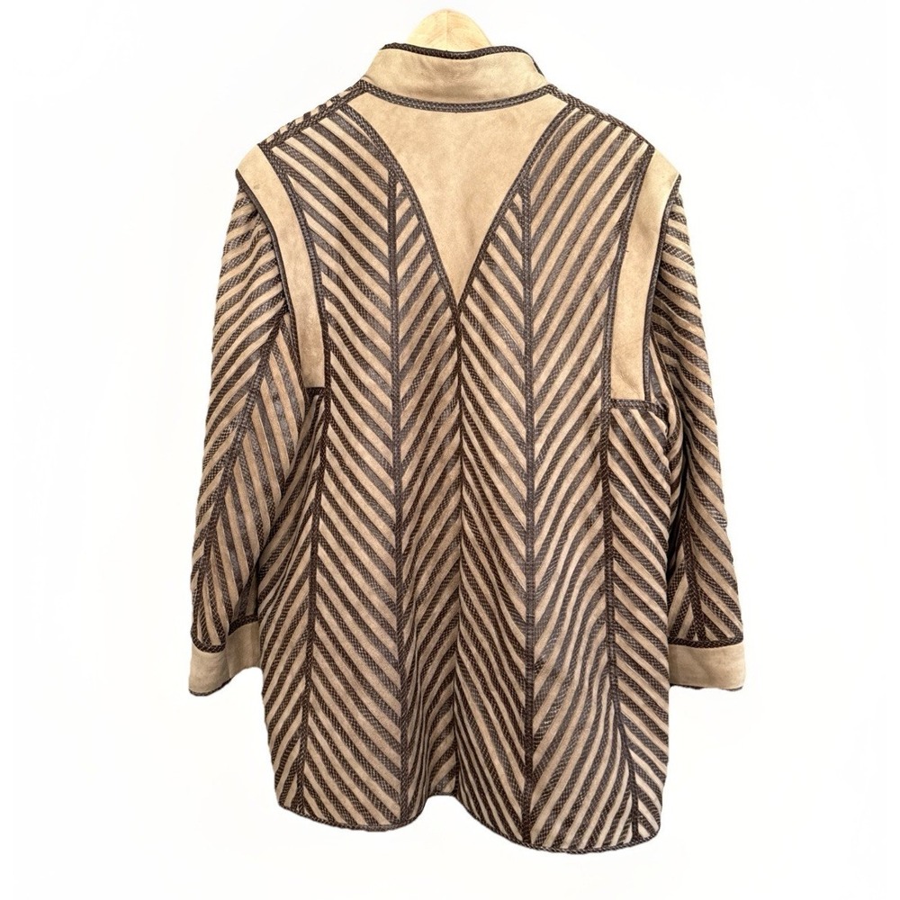 Vintage Suede & Embossed Leather Shearling Coat Tan Brown Boho Size 42 (M/L) - Picture 4 of 16
